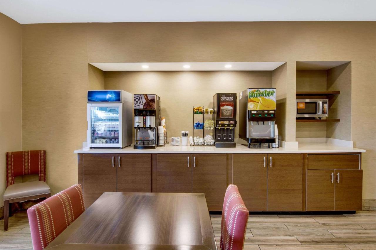 Comfort Inn Airport Roanoke Zewnętrze zdjęcie