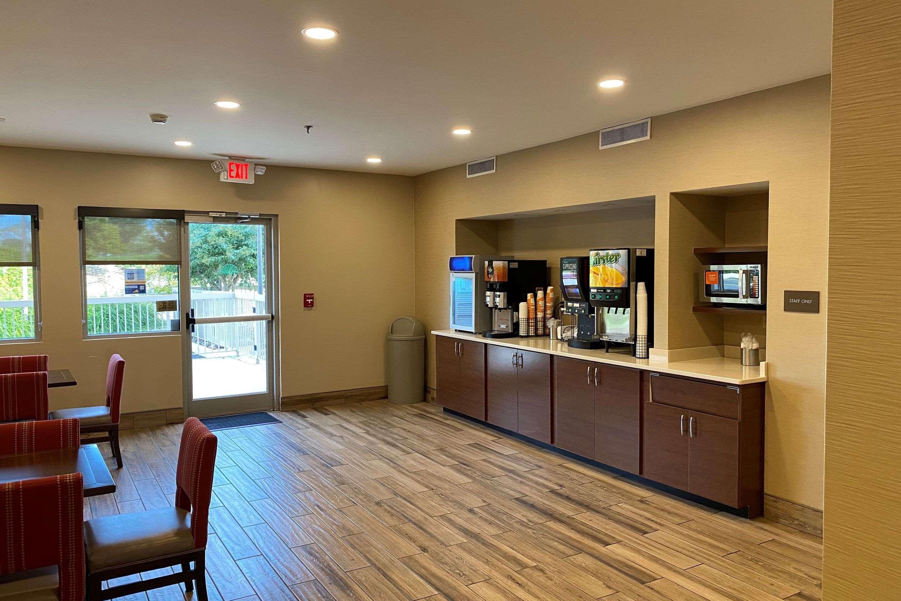 Comfort Inn Airport Roanoke Zewnętrze zdjęcie