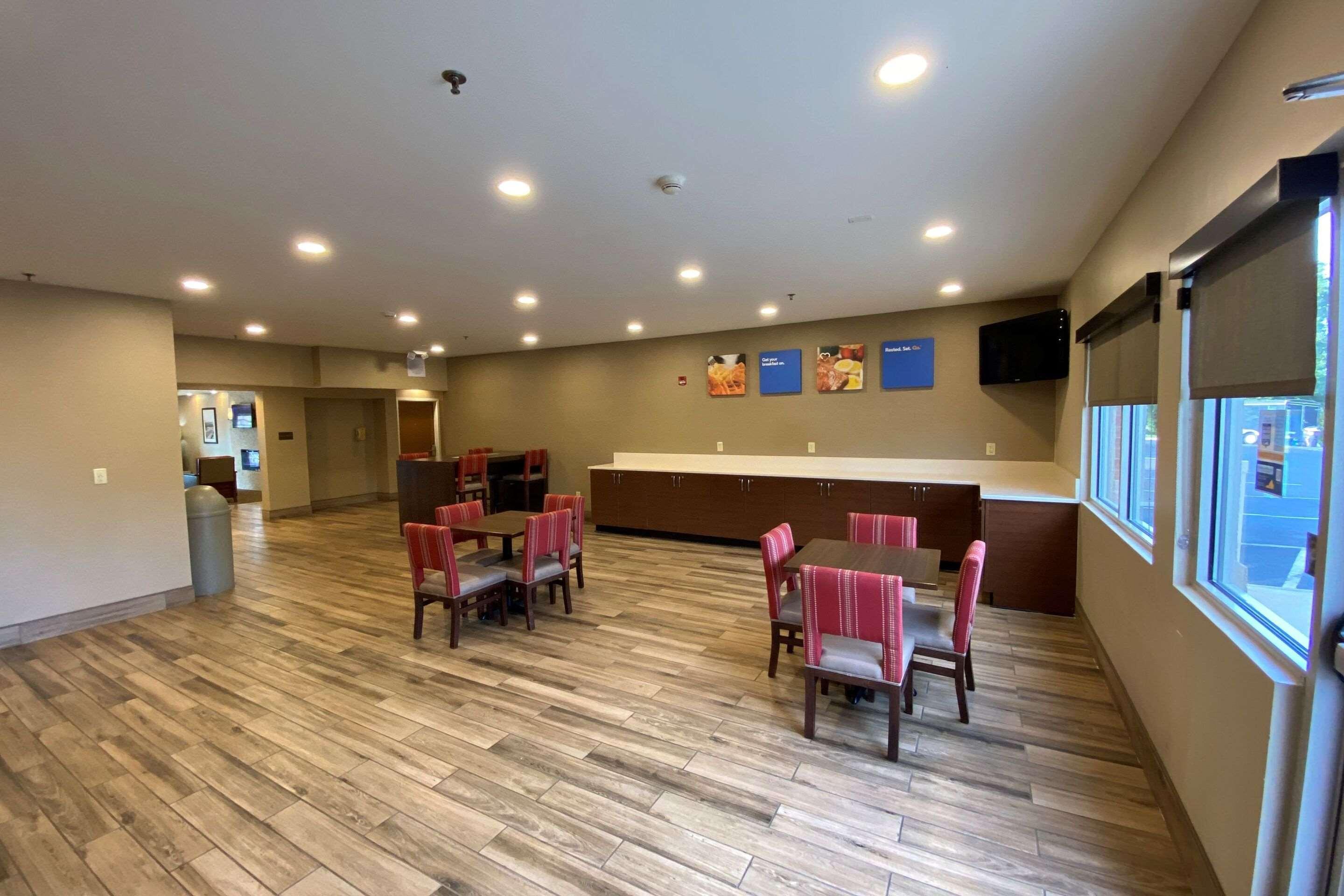 Comfort Inn Airport Roanoke Zewnętrze zdjęcie